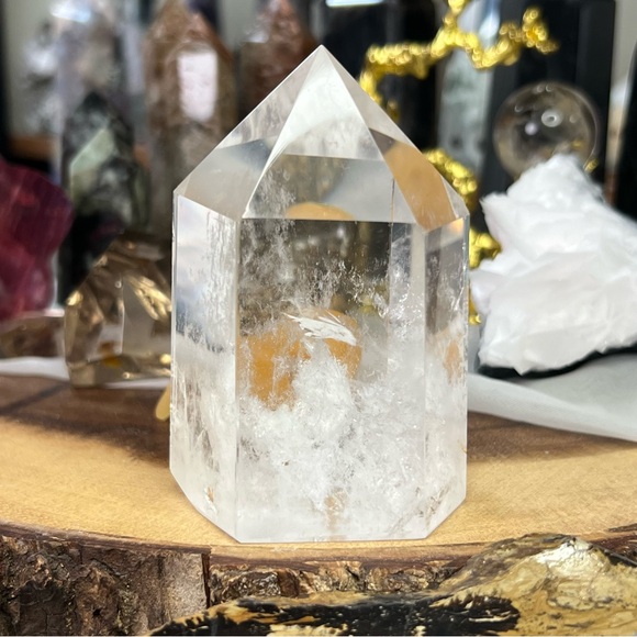 Clear quartz tower (3” tall) - Picture 15 of 17